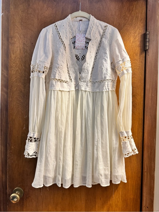 Free People Dresses & Skirts - Free People Ivory Lace-Trim Long Sleeve Boho Dress